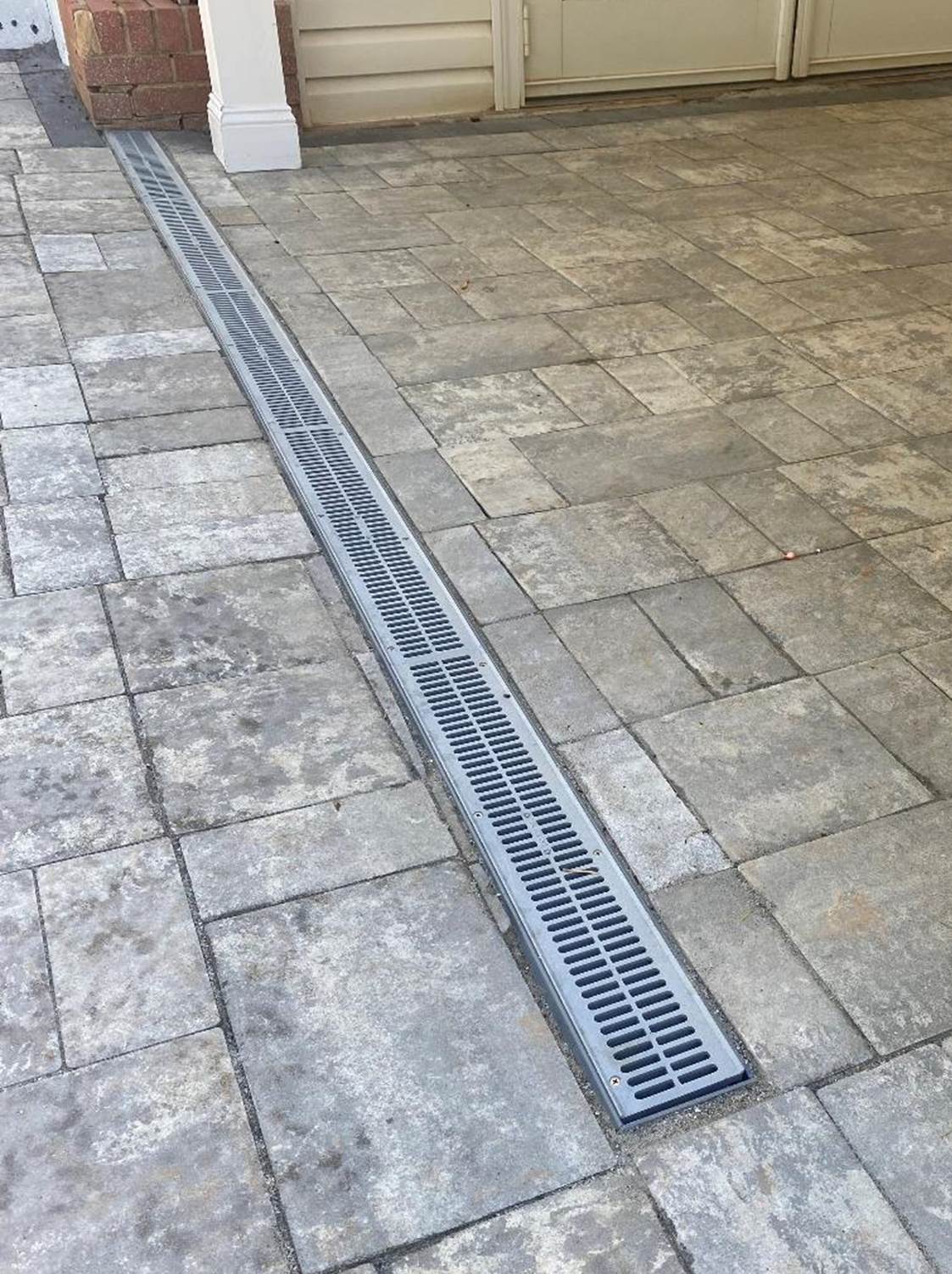 A picture containing ground, building, outdoor, floor

Description automatically generated